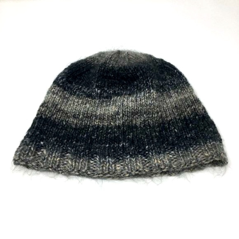Handknitted Black Grey Ombre Unisex Hat Beanie and Scarf Set - Picture 8 of 16